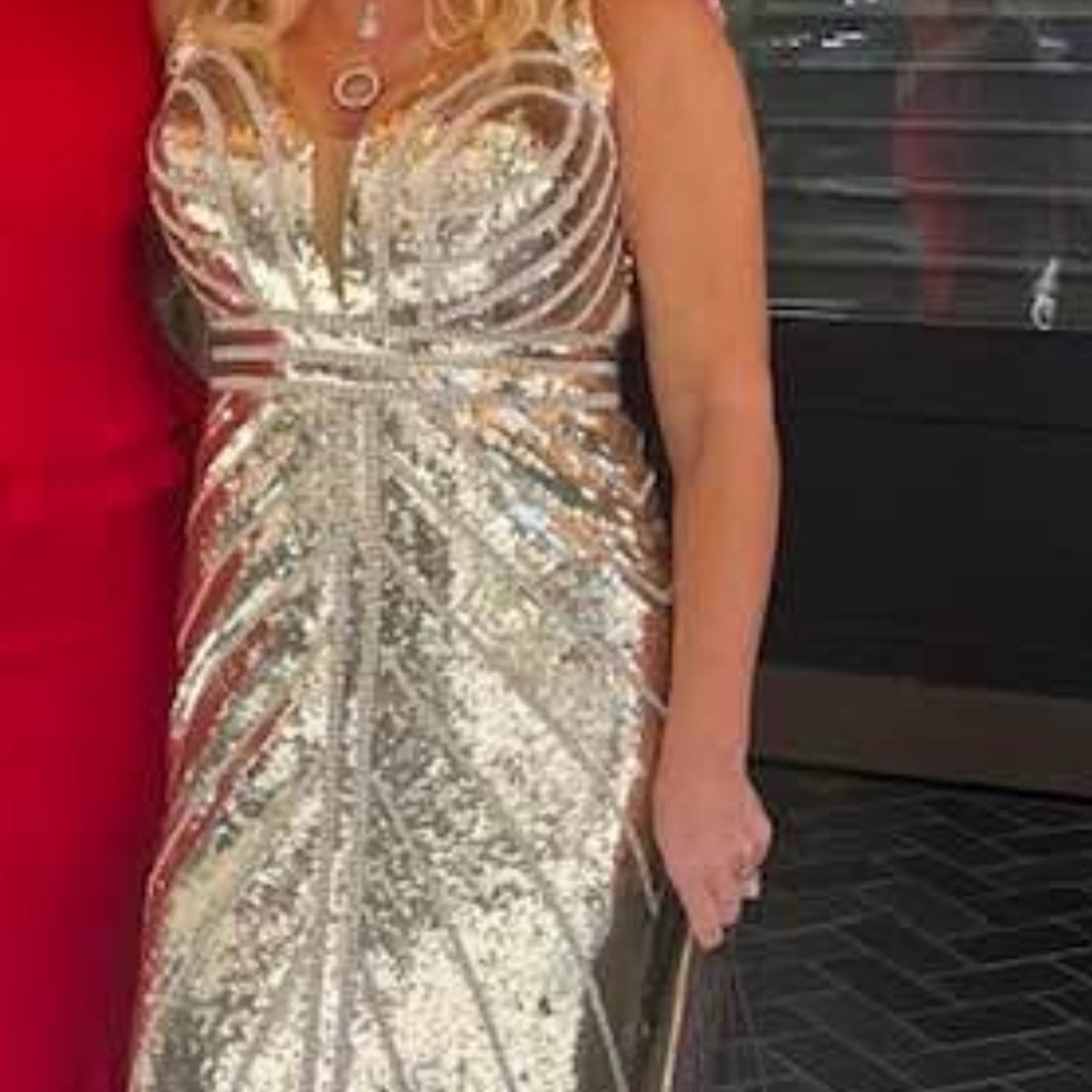 Elegant Gold Sequin Evening Gown